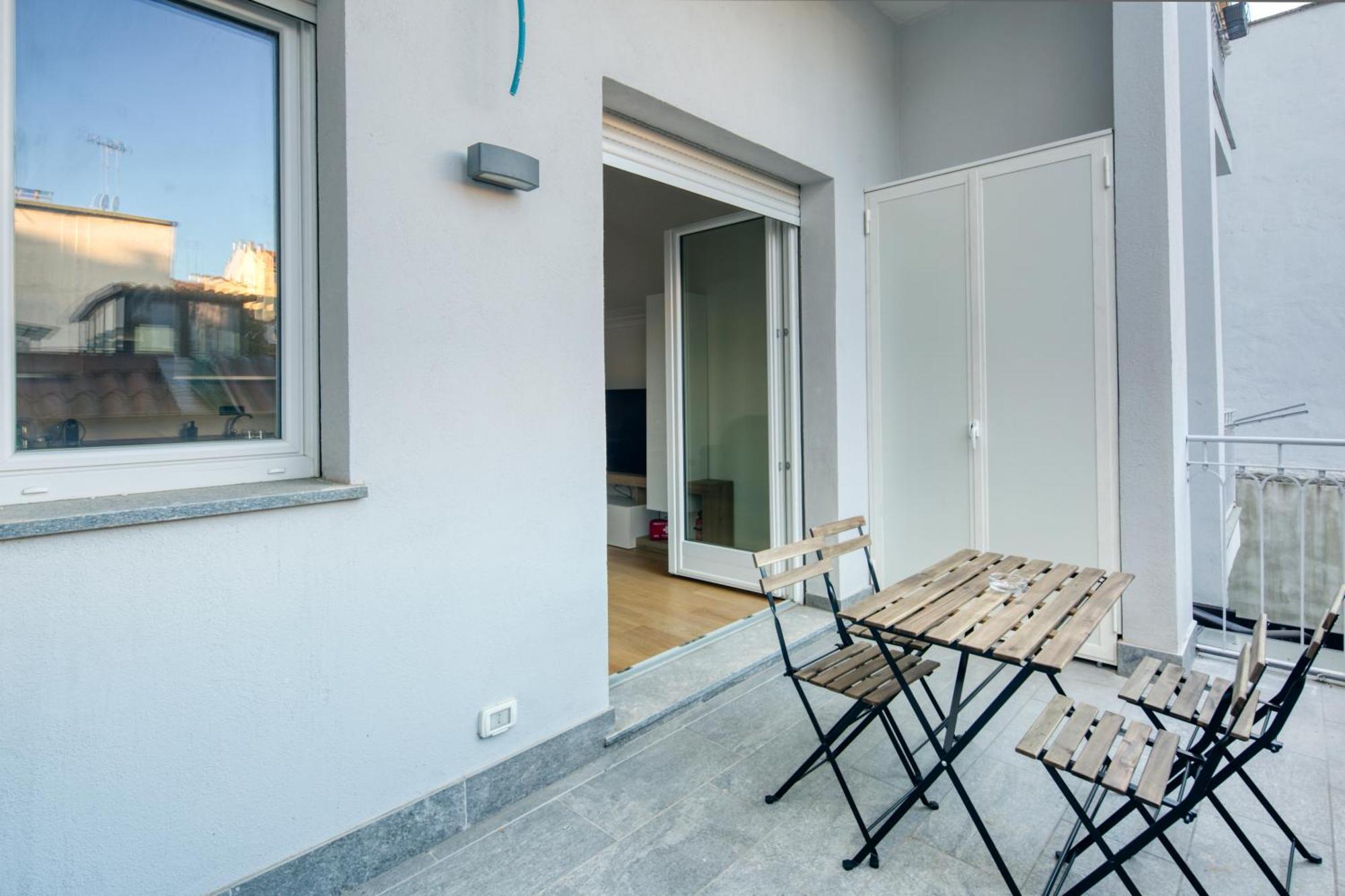 Appartamento Centro Torino Con Terrazzo Esterno foto